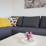 아파트 Jakov 마툴지